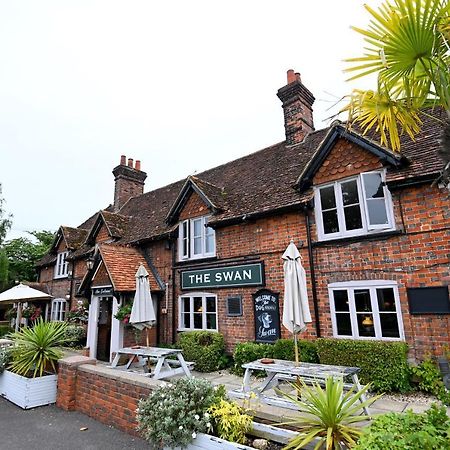 Swan, Thatcham By Marston'S Inns Buitenkant foto