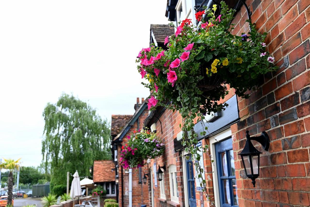 Swan, Thatcham By Marston'S Inns Buitenkant foto